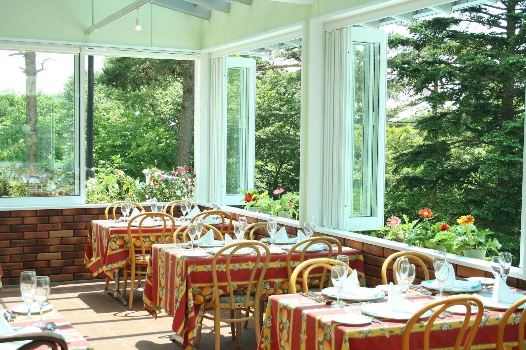 Hotel Soyokaze Karuizawa Bagian luar foto